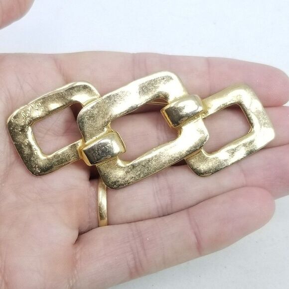 Vintage Rectangle Design Brooch, Gold Tone Overlapping Minimal Design, Unisex - Picture 1 of 5